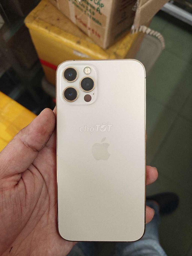 Apple iPhone 12 Pro 128GB Vàng. Mua bán Điện thoại tại Thành phố Trà Vinh Trà Vinh được đăng bởi thinh đat hình 1