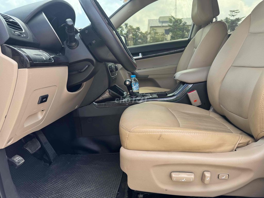 Kia Sorento 2016 2WD 2.4 GATH - 90000 km. Mua bán Ô tô tại Quận Nam Từ Liêm Hà Nội được đăng bởi Chính chủ hình 8