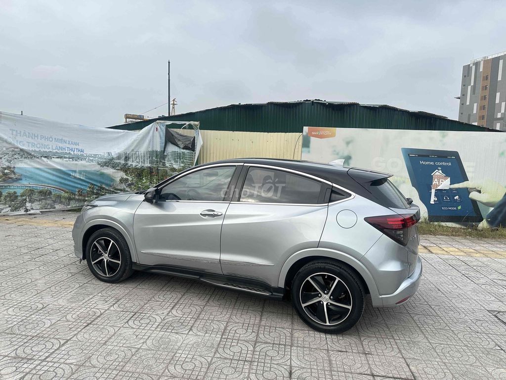 HR-V 1.8L sx 2018 nhập THÁI LAN. Mua bán Ô tô tại Quận Thanh Xuân Hà Nội được đăng bởi Minh Đức Oto Cũ hình 6