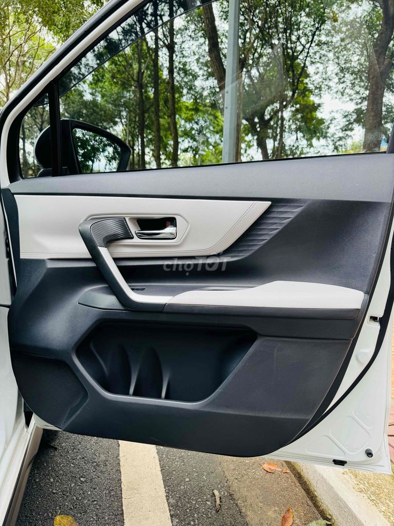 Toyota Veloz Cross 2022 CVT - (Xe Gia Đình 100%). Mua bán Ô tô tại Quận Ninh Kiều Cần Thơ được đăng bởi Lê Minh Trí hình 13