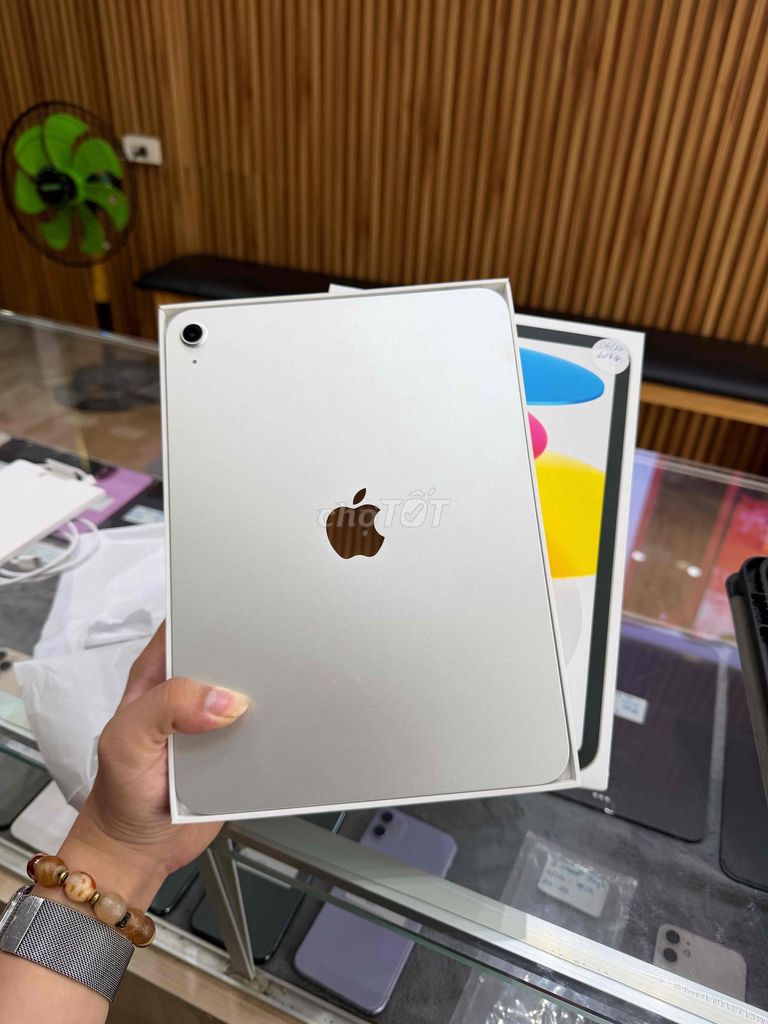 Apple iPad Gen 11 (A16) 128GB Bạc. Mua bán Máy tính bảng tại Quận Gò Vấp Tp Hồ Chí Minh được đăng bởi Võ Chí Bảo hình 1