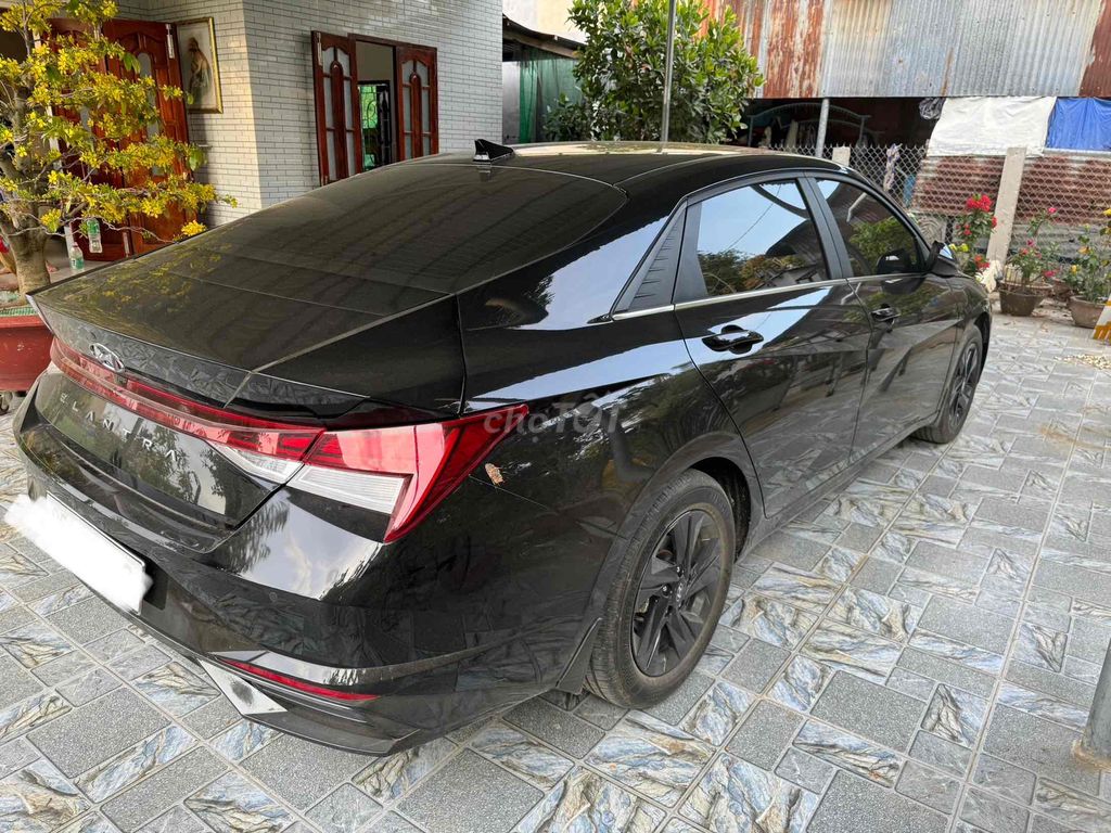 Hyundai Elantra 2022 1.6 AT Đặc biệt - 45000 km