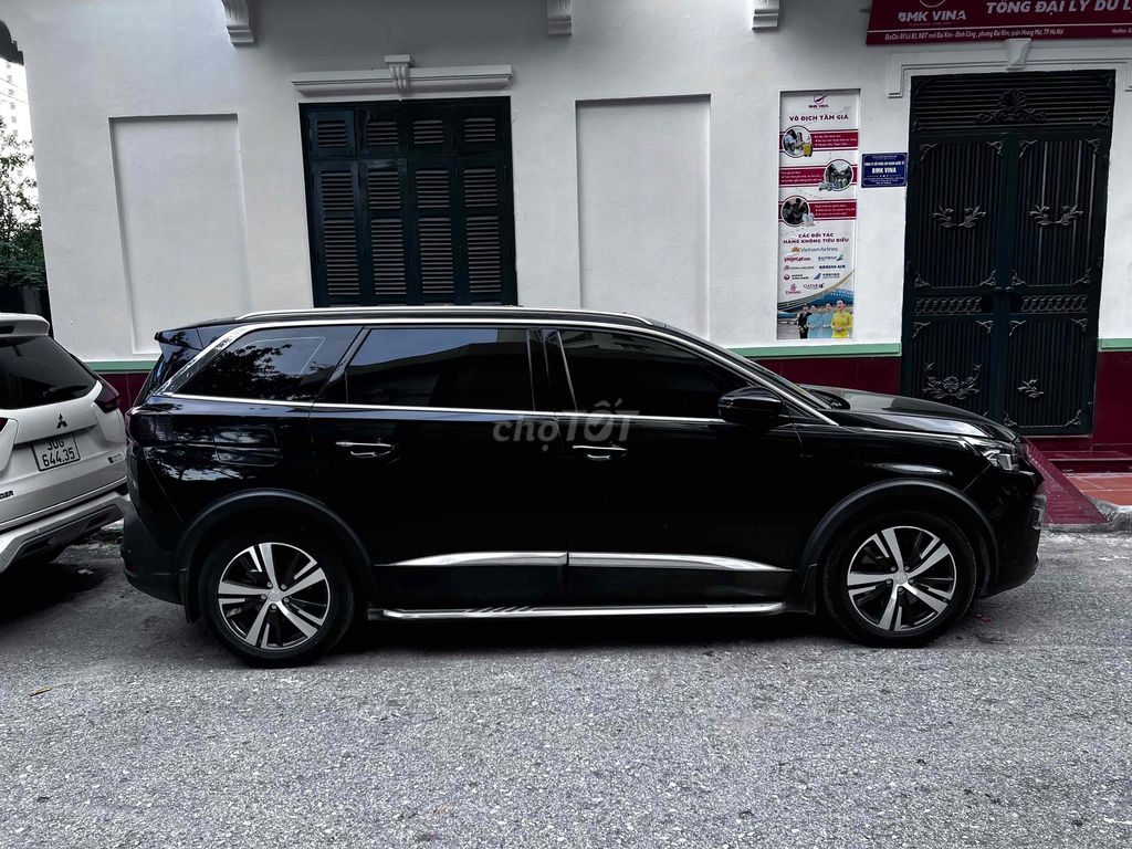 Peugeot 5008 2018 1.6L Turbo - 115000 km. Mua bán Ô tô tại Quận Hoàng Mai Hà Nội được đăng bởi Nguyễn Minh Công hình 4