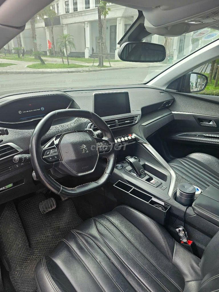 Peugeot 5008 2018 1.6L Turbo - 175000 km. Mua bán Ô tô tại Quận Hoàng Mai Hà Nội được đăng bởi tri quân hình 1