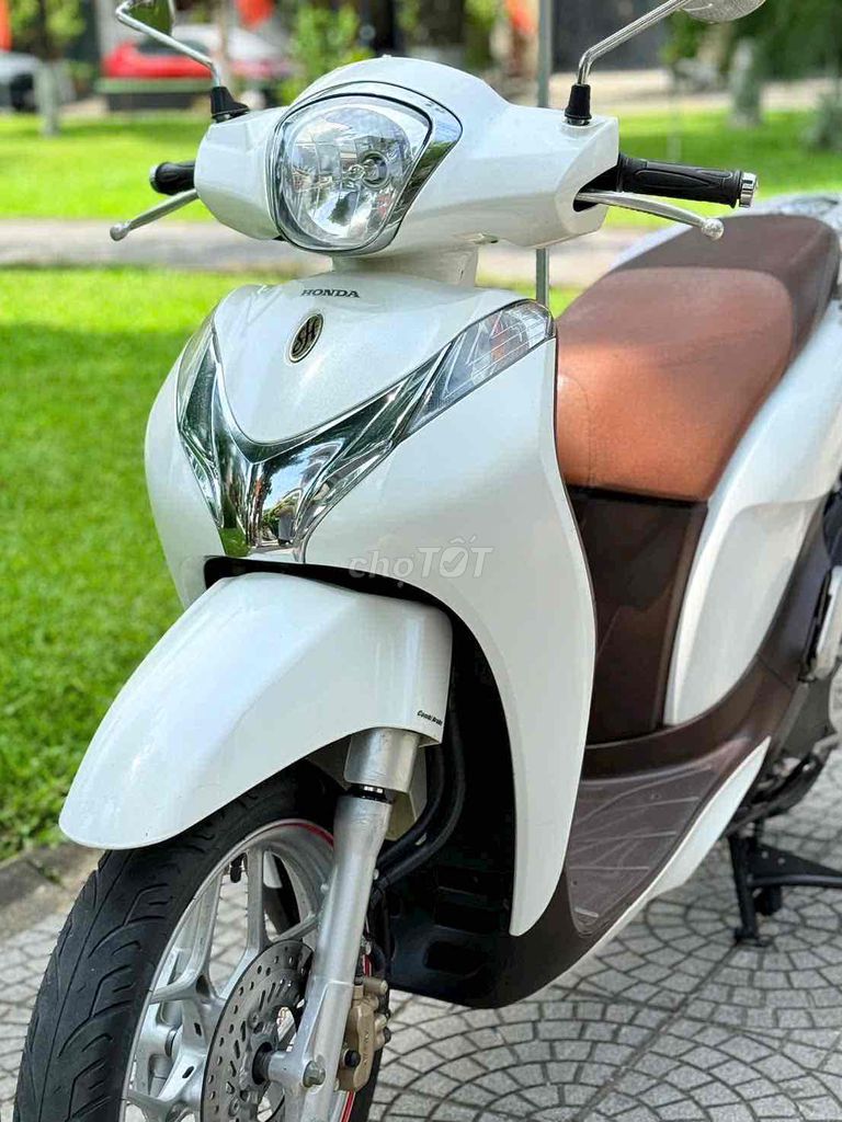 Honda SH Mode 2019 белый