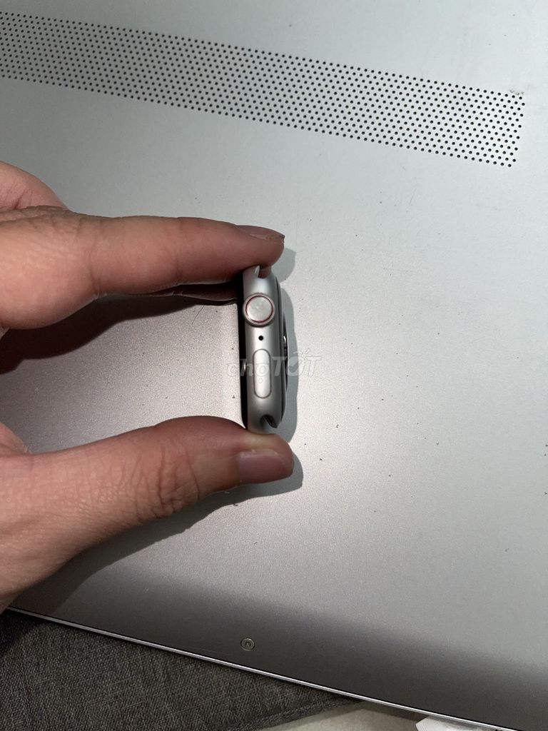 Bán xác Apple Watch s5 40mm