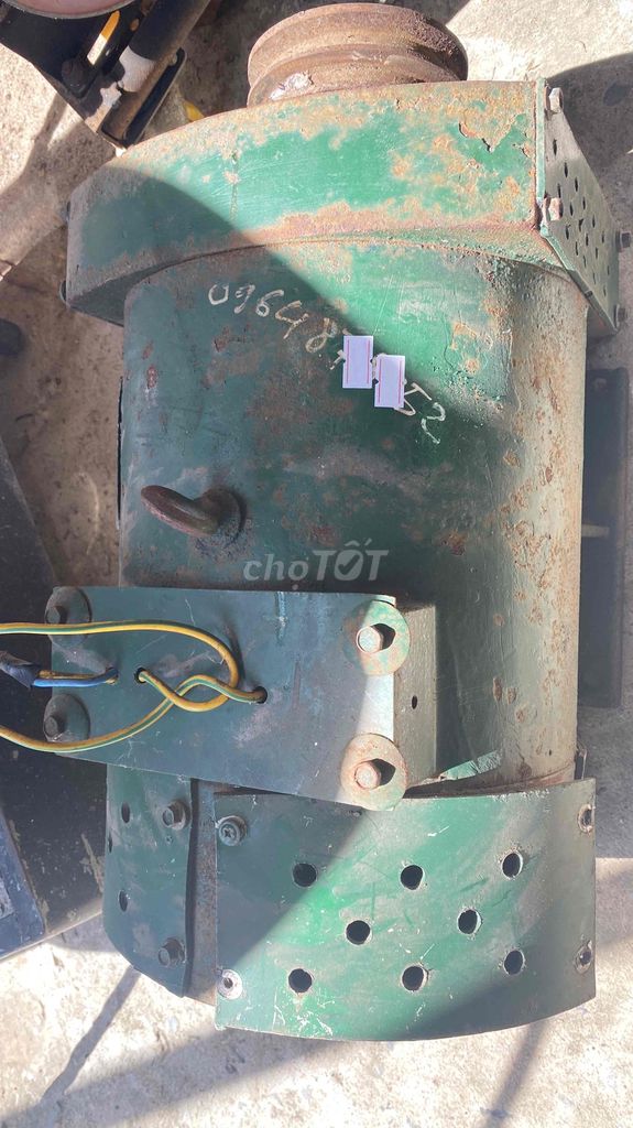 Máy phát điện 220V 4kW Chưa sử dụng. Mua bán Đồ chuyên dụng, Giống nuôi trồng tại Thị xã Phú Mỹ Bà Rịa - Vũng Tàu được đăng bởi Nguyễn Ngọc Hùng hình 1
