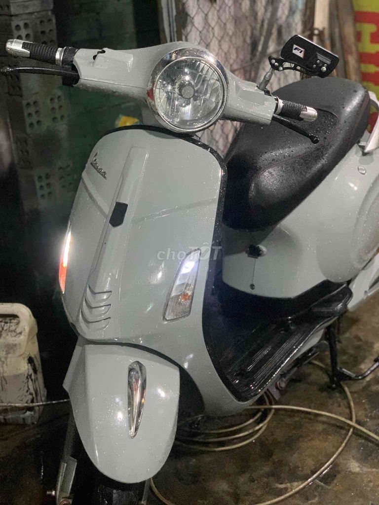 xe điện vespa không cần bằng lái, đủ 16t là chạy