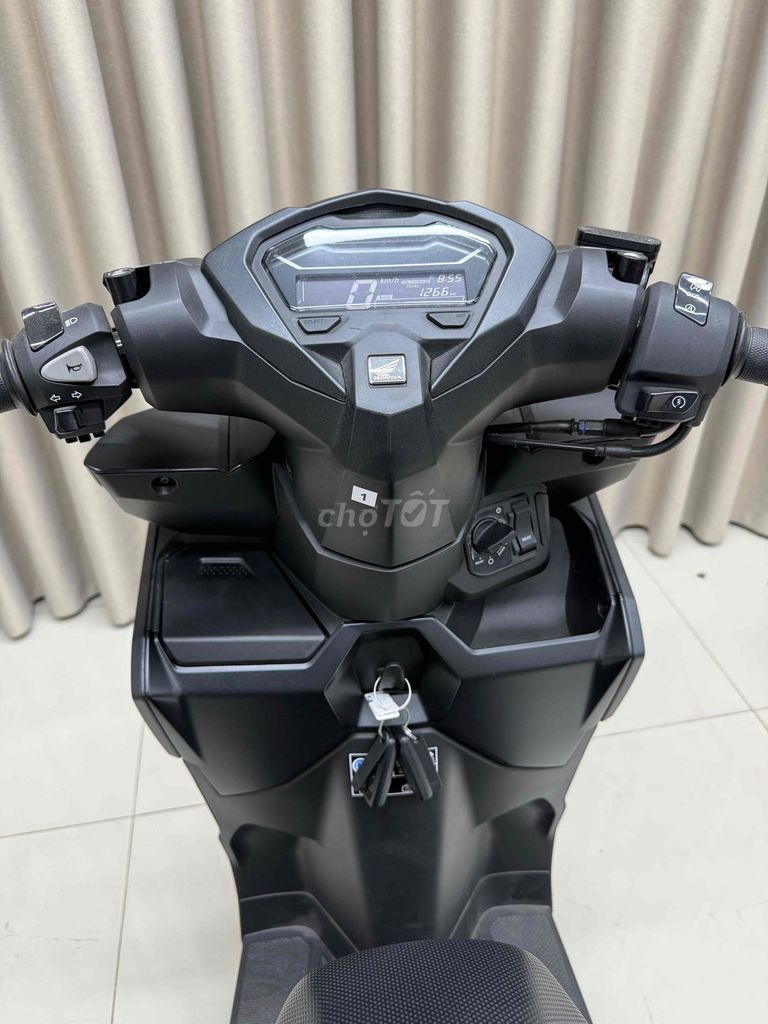 Vario 125 siêu lướt  1 ngàn km cần sang nhượng. Mua bán Xe máy tại Quận Thanh Khê Đà Nẵng được đăng bởi THẾ MẪN CHUYÊN XE LƯỚT CÓ BÁN TRẢ GÓP  hình 8