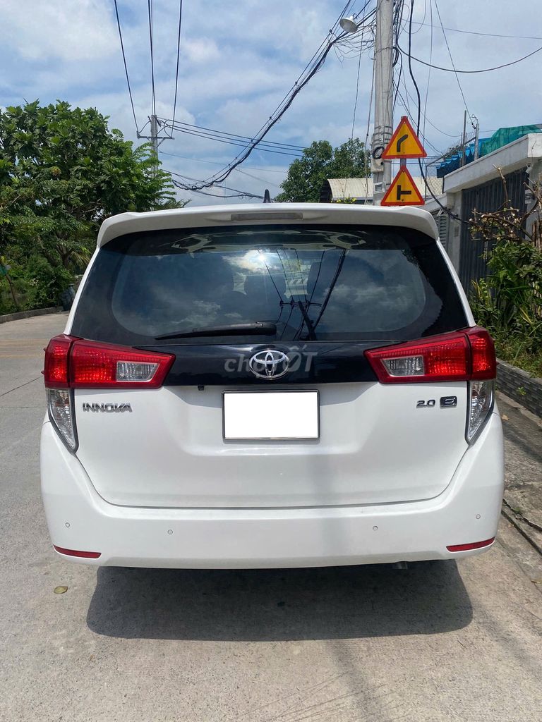 Toyota Innova 2.0E 2022