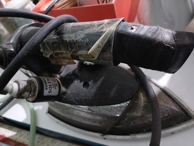 COMBO máy may điện tử + máy vắt sổ+ bàn ủi. Mua bán Nội thất, đồ gia dụng khác tại Quận Gò Vấp Tp Hồ Chí Minh được đăng bởi Phát Lê