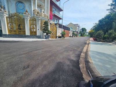 Lô đất đẹp 10m x 18m. 180m2. View công viên KDC Phú Nhuận. Mua bán đất tại Quận 12 Tp Hồ Chí Minh được đăng bởi CHUYÊN NHÀ ĐẤT Q12