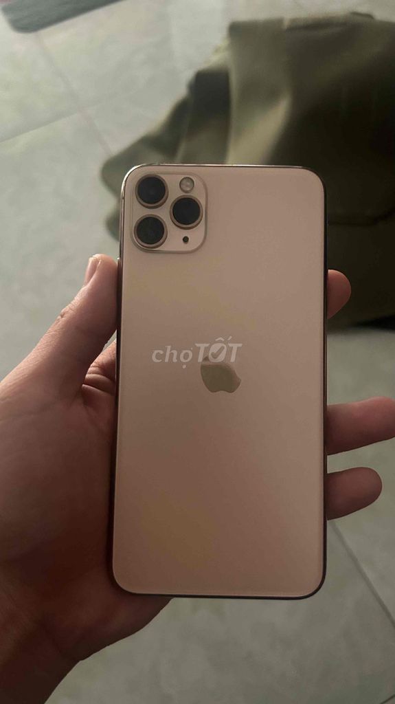 Apple iPhone 11 Pro Max 256GB Vàng Đã qua sử dụng. Mua bán Điện thoại tại Huyện Hóc Môn Tp Hồ Chí Minh được đăng bởi Diệp Phúc hình 1