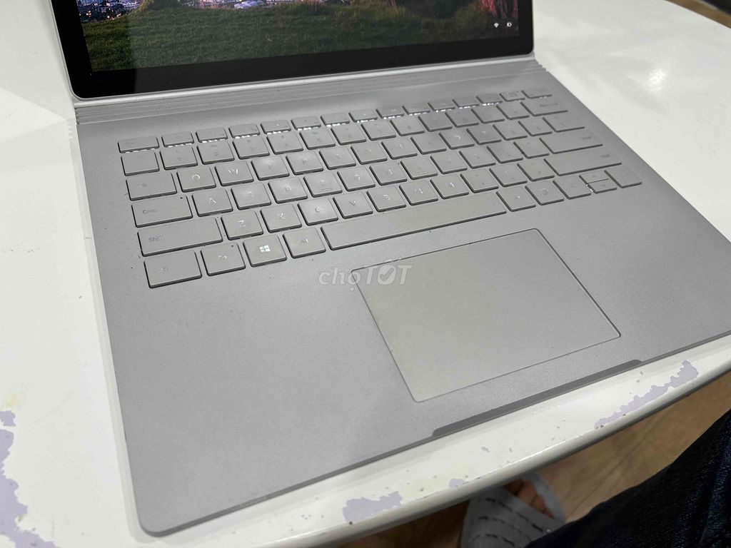 Surface Book 2 i5/8Gb/256Gb máy đẹp, pin 92%