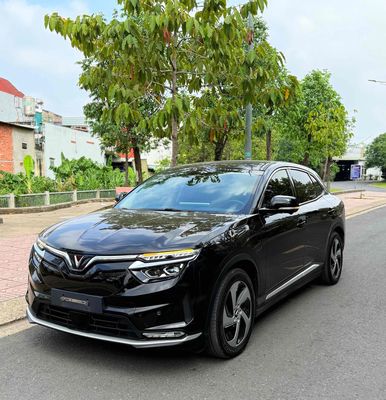 VinFast VF8 ECO/CATL 2023 40000 km Đen