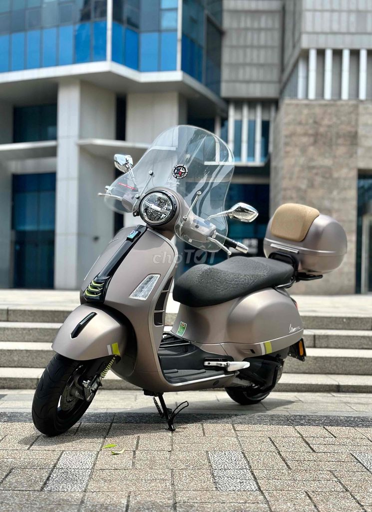 Vespa GTS Super Tech 300. Mua bán Xe máy tại Quận Cầu Giấy Hà Nội được đăng bởi Tuấn Việt Motor hình 3