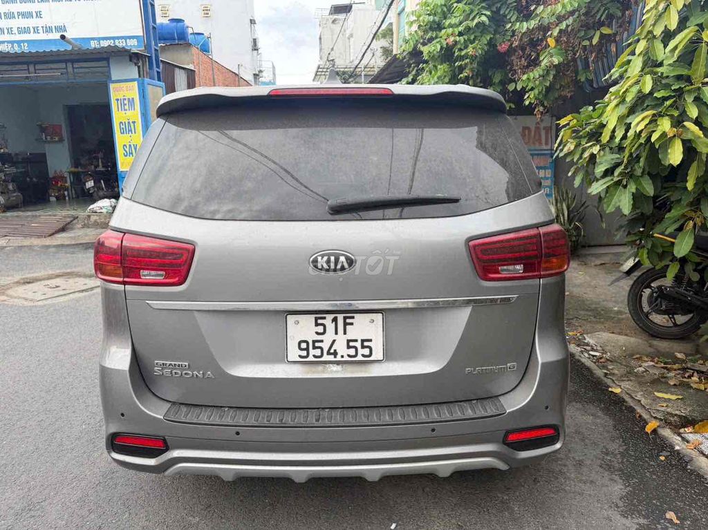Kia Sedona 2019 3.3 GAT Premium - 66000 km. Mua bán Ô tô tại Quận 12 Tp Hồ Chí Minh được đăng bởi Tân hình 2
