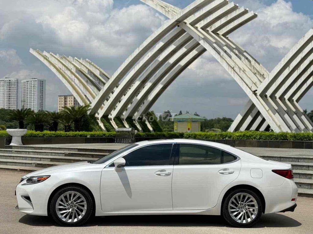 CẦN BÁN LEXUS ES250 SIÊU MỚI MODEL 2016. Mua bán Ô tô tại Quận Bắc Từ Liêm Hà Nội được đăng bởi Mr PHÁT THÁI HÀ AUTO hình 5