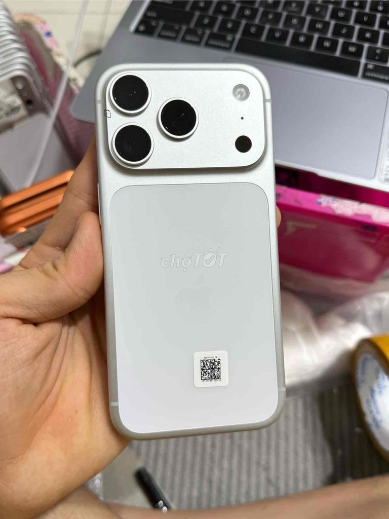 17pro 512gb Bạc LL Sạc 23L Lướt Lỗi ngoại hình nhẹ. Mua bán Điện thoại tại Quận 11 Tp Hồ Chí Minh được đăng bởi MT Mobile hình 1