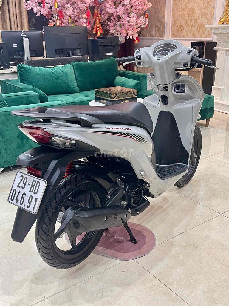XE MÁY 68 - Honda Vision Thể Thao 2024 Lướt. Mua bán Xe máy tại Quận Hai Bà Trưng Hà Nội được đăng bởi Đức Anh hình 7