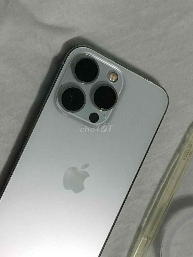 Apple iPhone 13 Pro 256GB Bạc Đã sử dụng. Mua bán Điện thoại tại Quận Cẩm Lệ Đà Nẵng được đăng bởi DC Hoàng Thị hình 1
