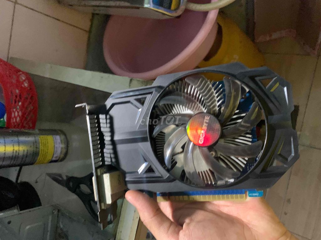 Bán gtx 750ti 2g