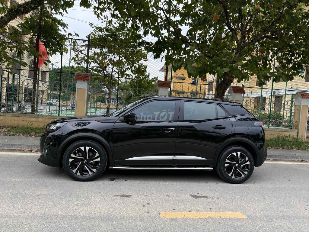 Peugeot 2008 2021 Active 1.2 AT - 41000 km. Mua bán Ô tô tại Thành phố Huế Thừa Thiên Huế được đăng bởi Hoàng Tàu  hình 5