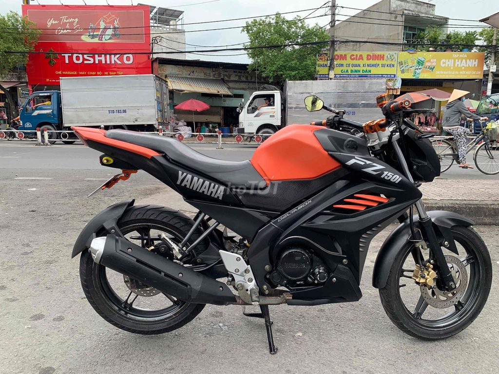 Yamaha FZ 150cc Fi 2015 cam đen SD29000km 9chủ