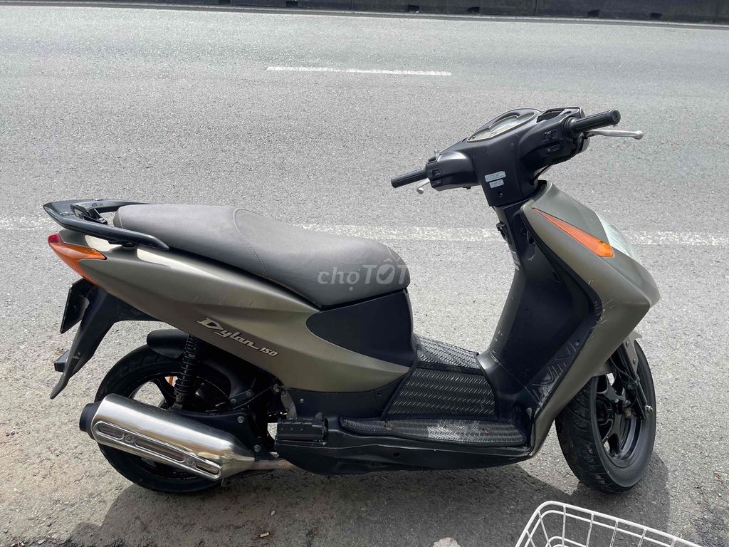 Honda Dylan 150 Xám 150cc. Mua bán Xe máy tại Thành phố Ngã Bảy Hậu Giang được đăng bởi Minh Hieu  hình 5