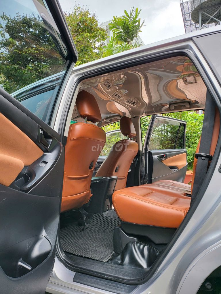 Toyota Innova 2017 2.0E - 78000 km. Mua bán Ô tô tại Quận 10 Tp Hồ Chí Minh được đăng bởi Anh Thanh hình 3