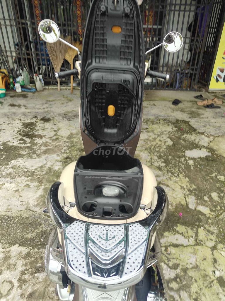 HONDA SH MODEL NGUYÊN ZIN ÁO KEO. Mua bán Xe máy tại Huyện Bình Tân Vĩnh Long được đăng bởi MƯỜI   BÌNH TÂN VL hình 4