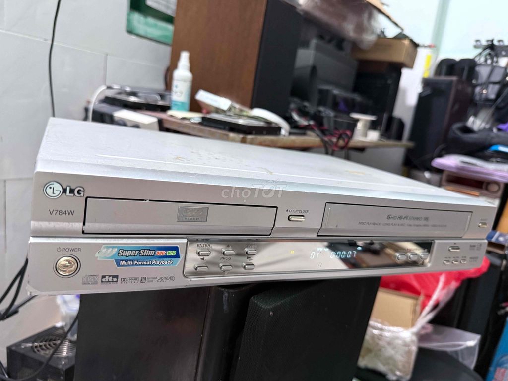 Đầu DVD LG V784W: chạy CD/DVD và băng VHS. Mua bán Tivi, Âm thanh tại Quận 7 Tp Hồ Chí Minh được đăng bởi Hoà Đỗ hình 1