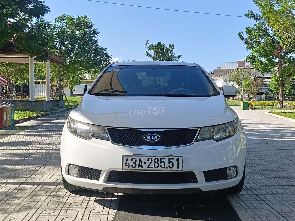 KIA Cerato 2010 Sedan Tự động Trắng 120.000 km