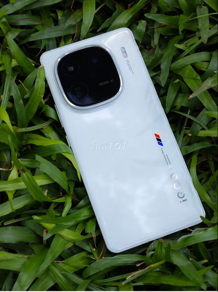 Vivo IQOO 12 | 12 Pro Newseal Tặng BHV Góp Online. Mua bán Điện thoại tại Thành phố Thủ Dầu Một Bình Dương được đăng bởi Vio Store Thủ Dầu Một hình 3