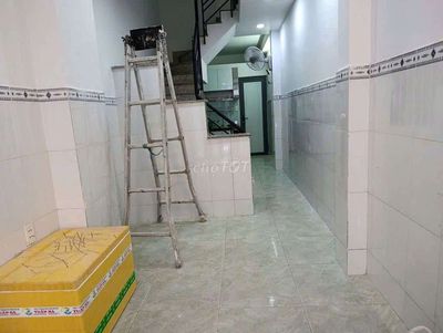 Аренда · 6 комн. · 30 м² · Quận 10, ул. Đường Tô Hiến Thành
