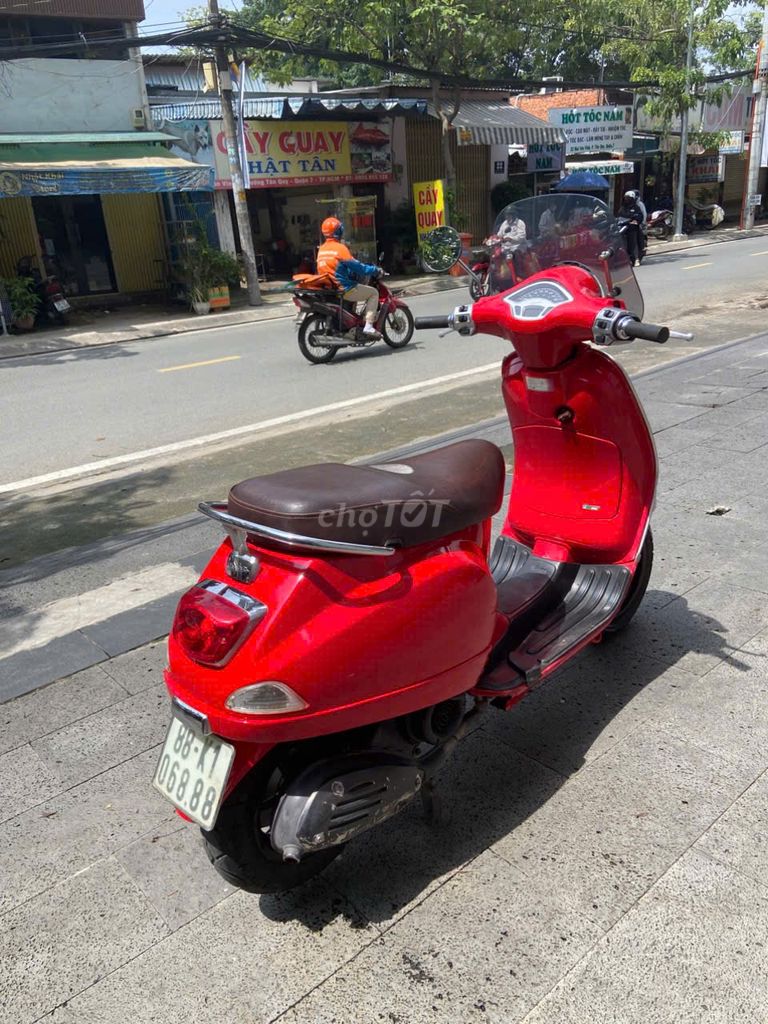 Thanh lý Vespa LX 125 2013 Fi. Mua bán Xe máy tại Quận 7 Tp Hồ Chí Minh được đăng bởi Trần Chí Tùng hình 3