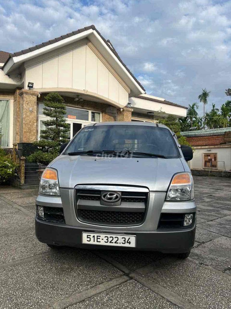 Hyundai Starex 2005 - 100000 km. Mua bán Ô tô tại Thành phố Thủ Đức Tp Hồ Chí Minh được đăng bởi Thang hình 1