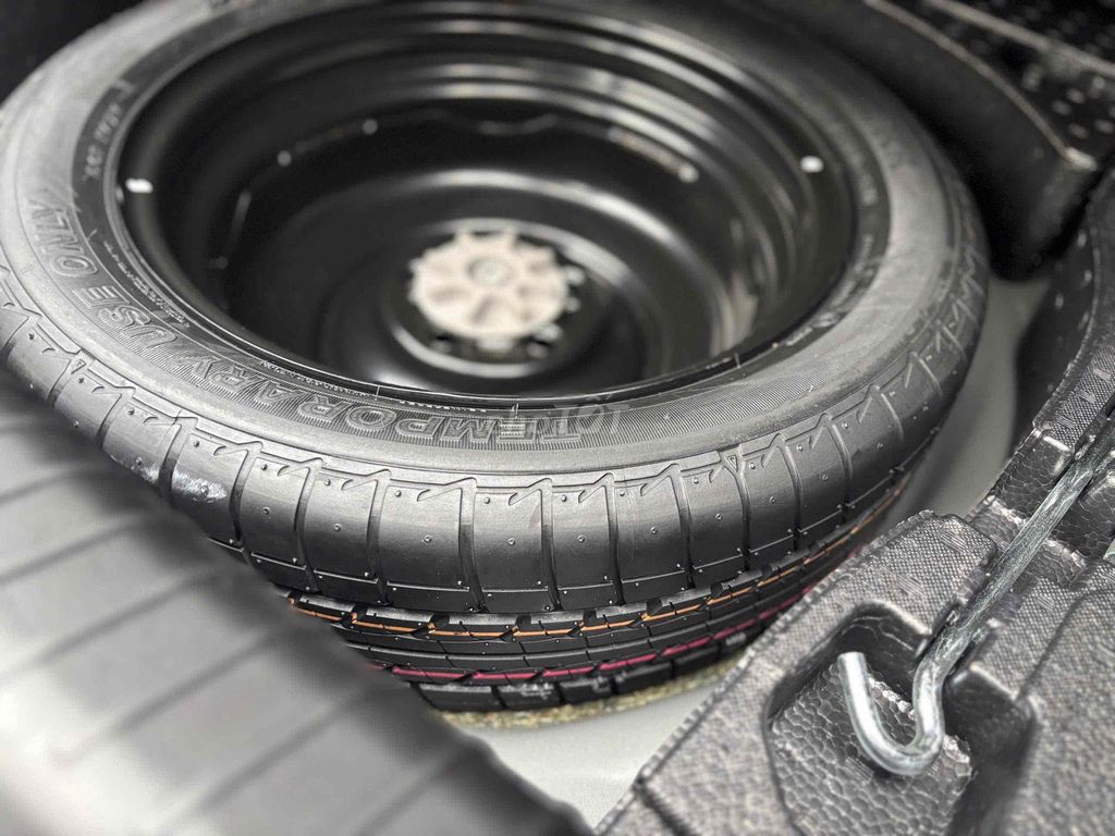 Mazda 6 2024 2.0 Premium TCCC 8400 km. Mua bán Ô tô tại Quận 8 Tp Hồ Chí Minh được đăng bởi Cửa hàng ô tô cũ TRUST CARS hình 17