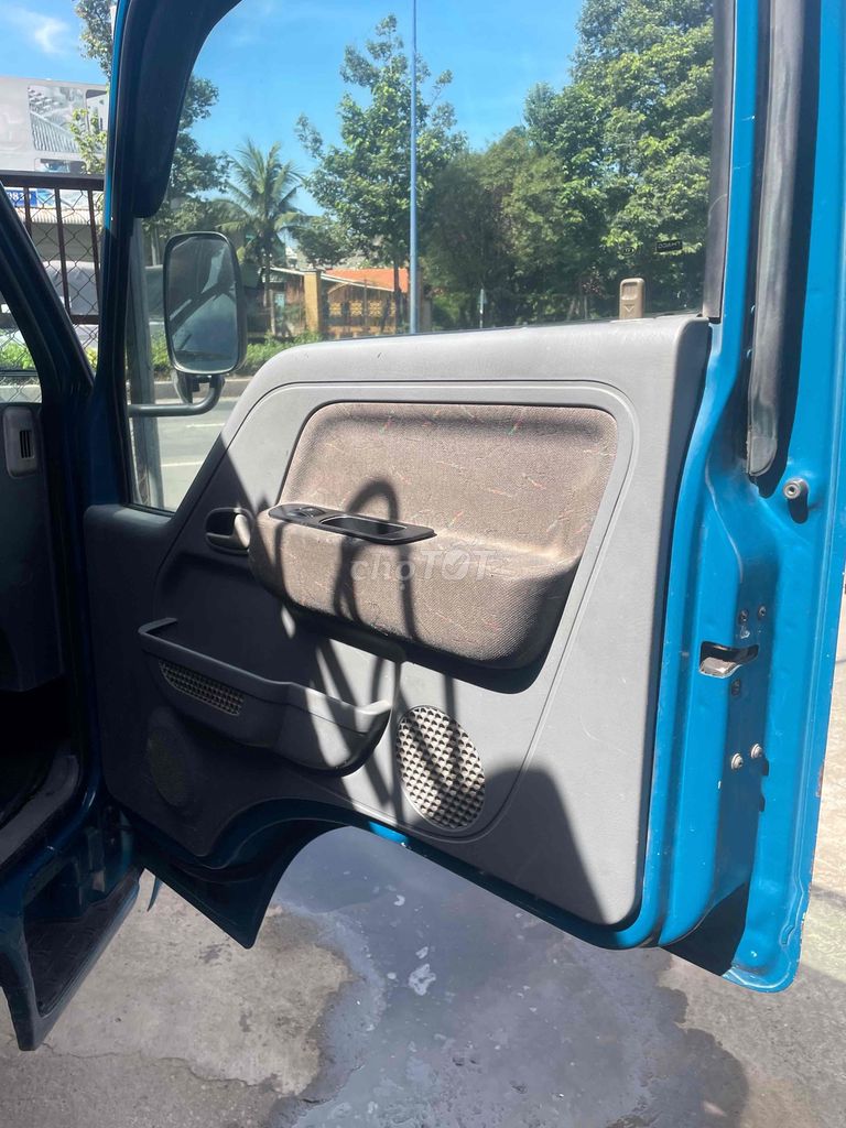 K165. trọng tải 2.4 tấn đời 2015. xe 1 chủ Sơn zin. Mua bán Xe tải, xe ben tại Thành phố Dĩ An Bình Dương được đăng bởi Tuan hình 4