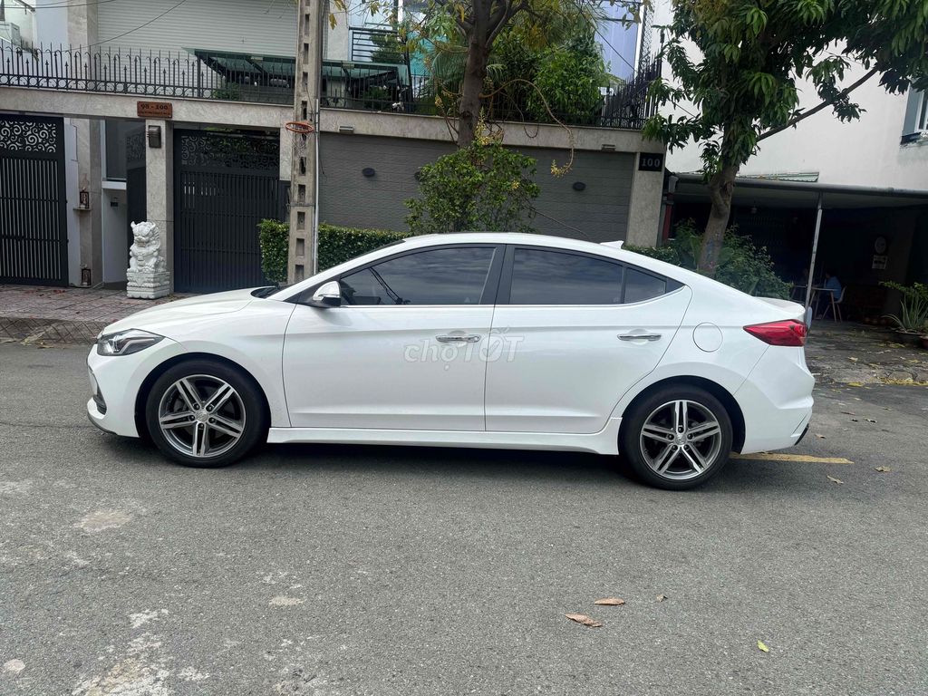 Hyundai Elantra 2019 1.6AT Sport - 56000 km. Mua bán Ô tô tại Quận Bình Tân Tp Hồ Chí Minh được đăng bởi nguyễn thuần  hình 3