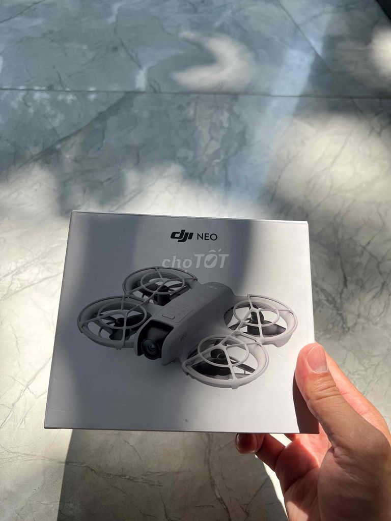 Flycam DJI Neo1 Trắng Đã sử dụng. Mua bán Máy ảnh, Máy quay tại Quận Tân Phú Tp Hồ Chí Minh được đăng bởi Hoàng Anh hình 1