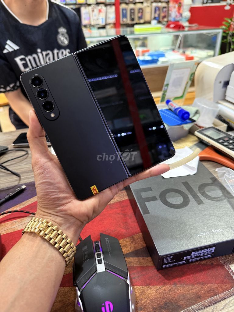 Z Fold4 Fullbox zin đẹp như mới. Mua bán Điện thoại tại Quận Thanh Xuân Hà Nội được đăng bởi Vinh Râu Samsung hình 1