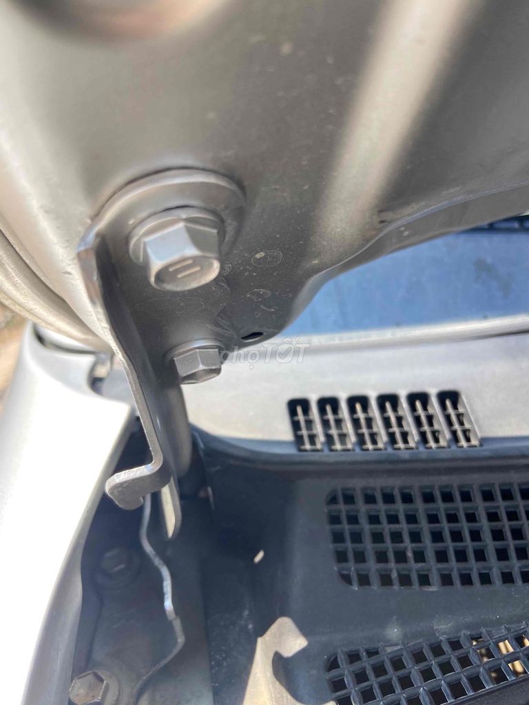 Toyota Fortuner 2013 - 88000 km. Mua bán Ô tô tại Thành phố Biên Hòa Đồng Nai được đăng bởi Tran phuc  hình 16