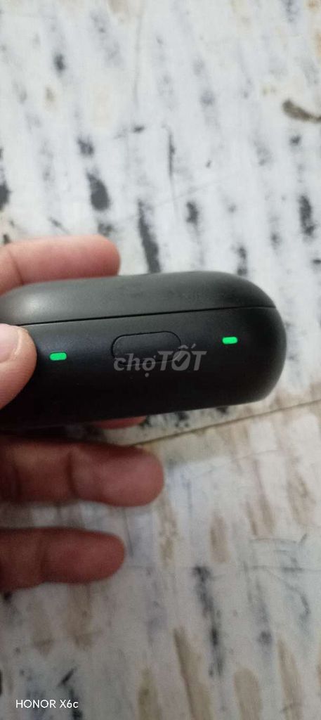 Tai nghe Samsung Gear Iconx Đen. Mua bán Thiết bị đeo thông minh tại Quận 8 Tp Hồ Chí Minh được đăng bởi shop poony house hình 1