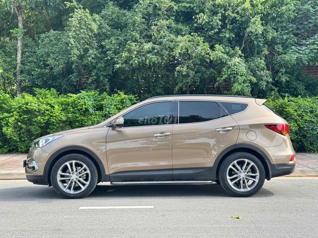 Hyundai Santa Fe 2018 Full Dầu - 90000 k. Mua bán Ô tô tại Quận Long Biên Hà Nội được đăng bởi Bùi Đình Thông hình 3