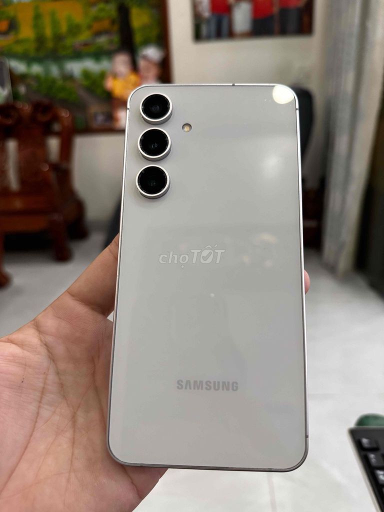 Samsung S24fe VN còn bh. Mua bán Điện thoại tại Thành phố Dĩ An Bình Dương được đăng bởi Duy Hùng 99 hình 1