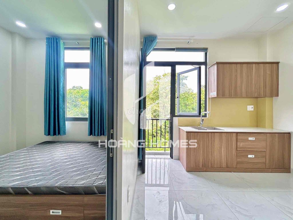 STUDIO 1 PHÒNG NGỦ 1 PHÒNG KHÁCH BAN CÔNG THANG MÁY FULL NỘI THẤT