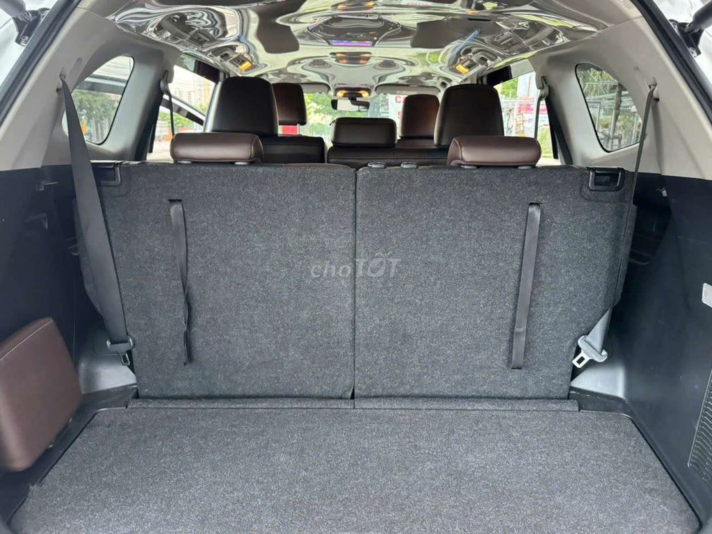 TOYOTA INNOVA CROSS 2.0AT - 26000 km. Mua bán Ô tô tại Thành phố Thủ Đức Tp Hồ Chí Minh được đăng bởi Ms Hiệp  hình 9