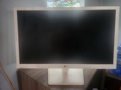 Màn Hình LG 27inch nội địa Trung độ phân giải 3k. Mua bán Máy tính để bàn tại Thành phố Mỹ Tho Tiền Giang được đăng bởi Quang Trường