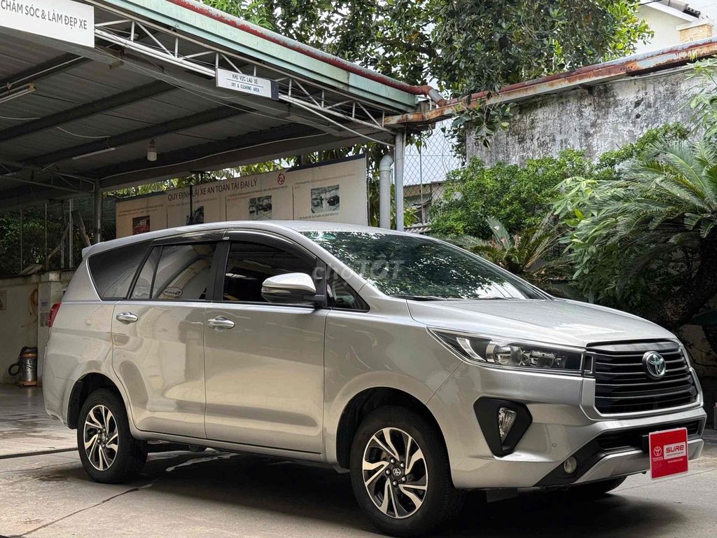 Toyota Innova E МКПП 2021 — Торг, кредит от банка 65%